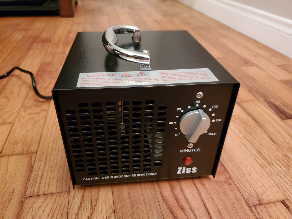 Ozone generator